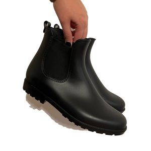 Black Short Rubber Rainboots